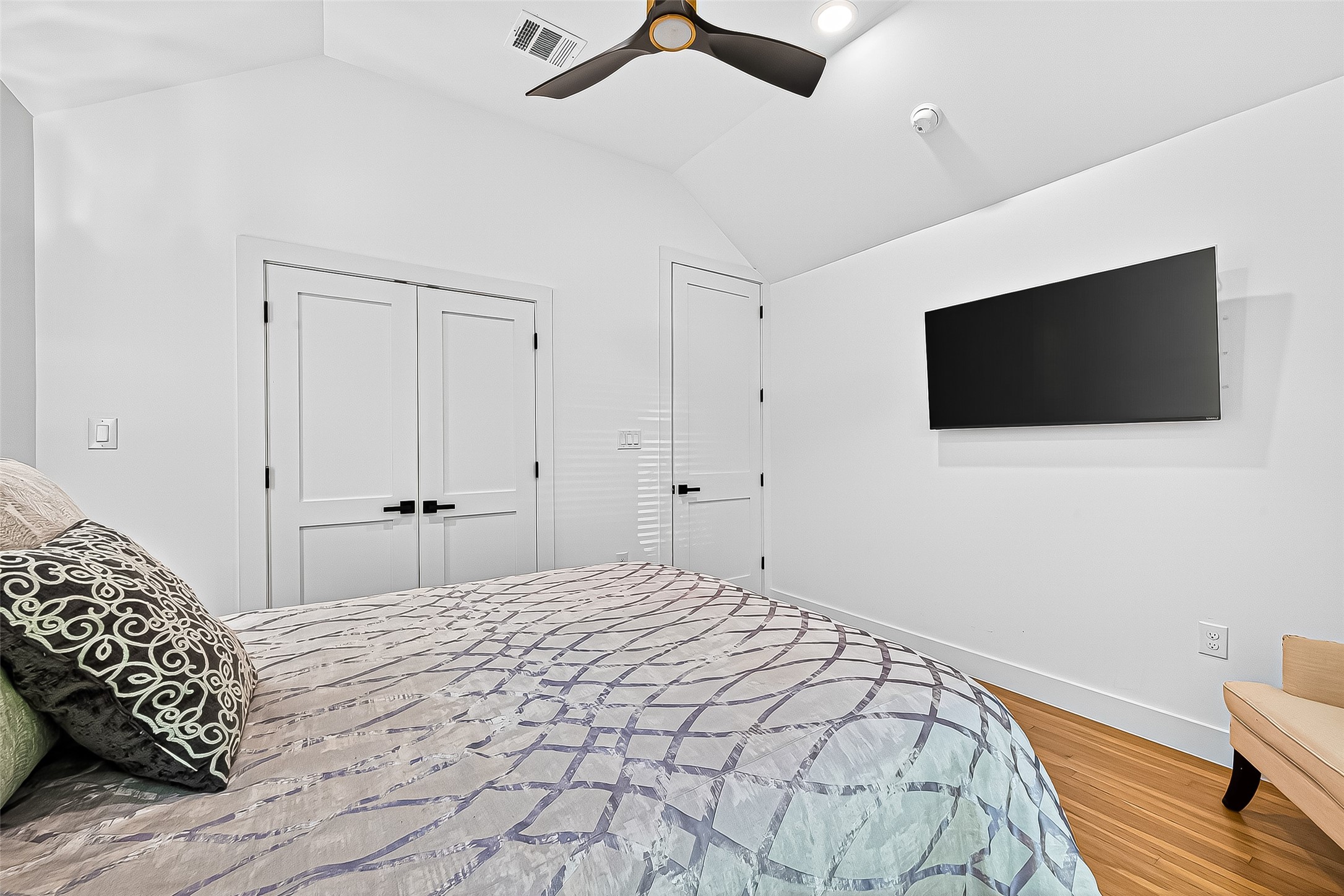 5121 Locust Street Bellaire, TX 77401 - Photo 28 of 43