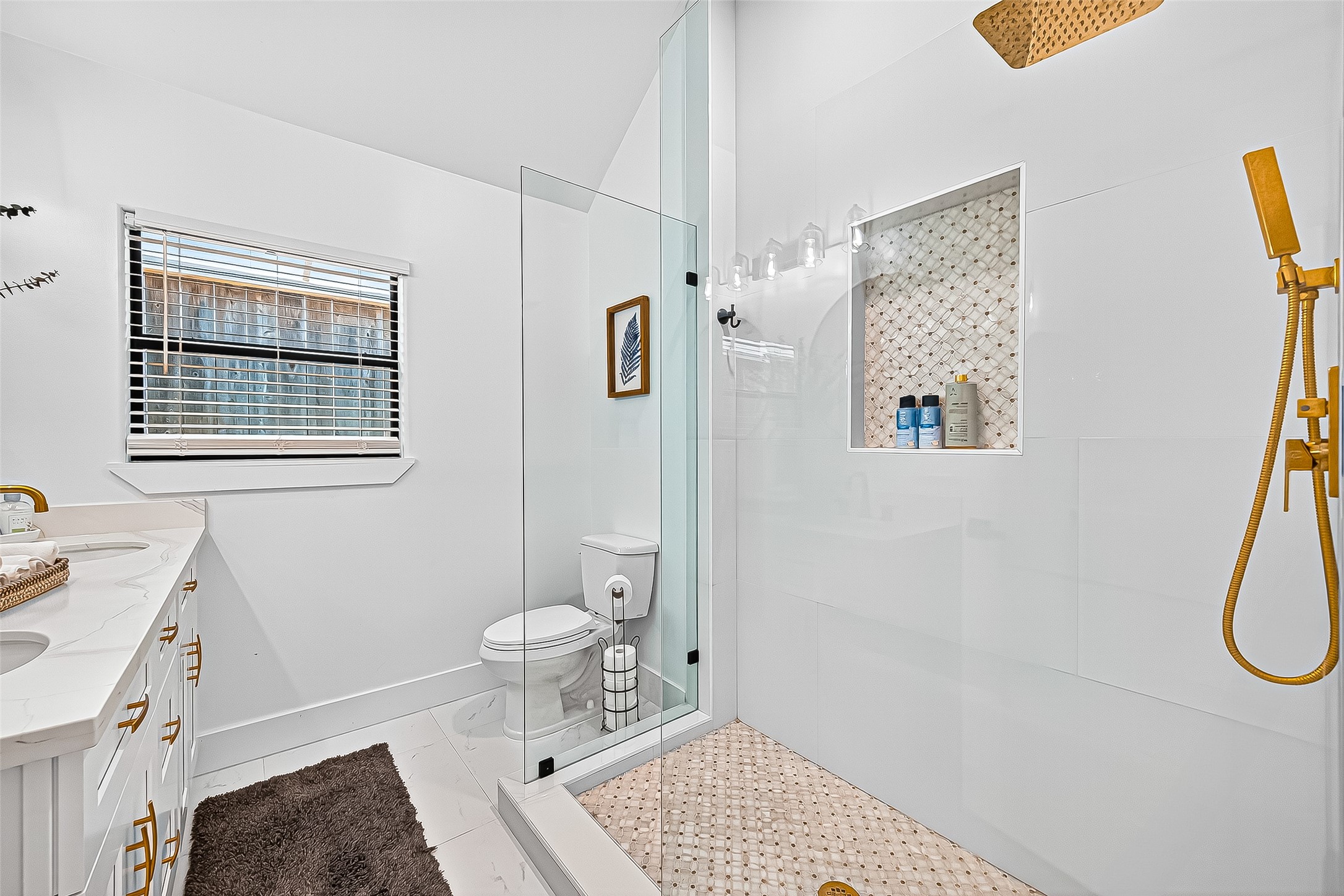 5121 Locust Street Bellaire, TX 77401 - Photo 32 of 43