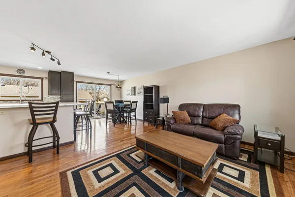 $290,000 | 1902 Brookside Drive, Albert Lea, MN 56007
