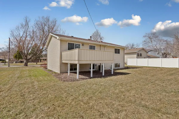 $290,000 | 1902 Brookside Drive, Albert Lea, MN 56007
