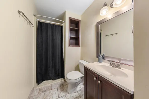 $290,000 | 1902 Brookside Drive, Albert Lea, MN 56007