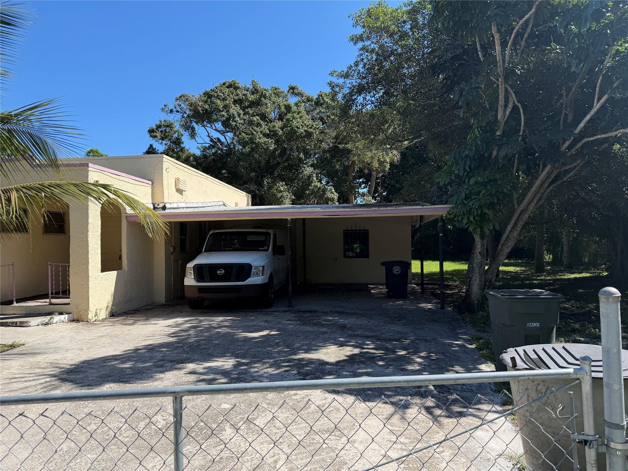 326 North 14th Street Fort Pierce, FL 34950 - Photo 2 of 10 Photo 2