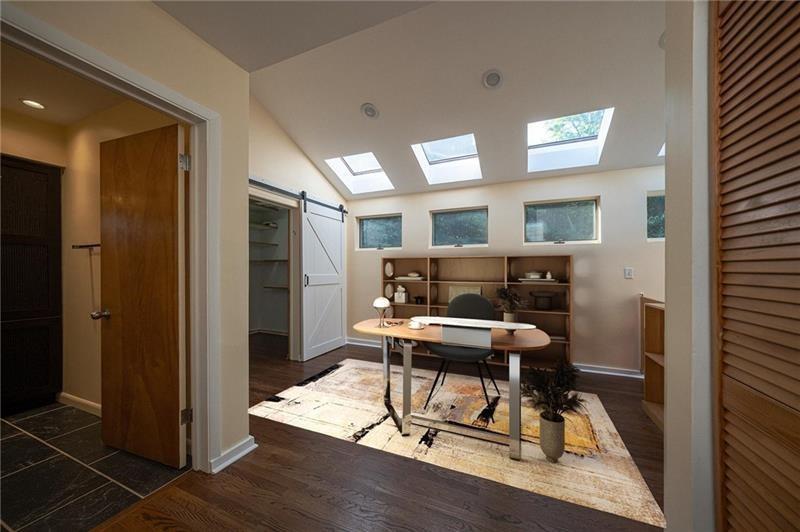 2928 Fernwald Road Pittsburgh, PA 15217 - Photo 23 of 48 Gallery Image 23