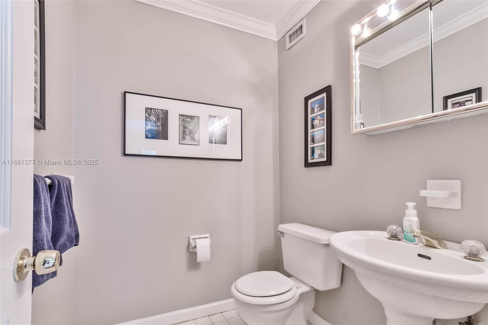 7901 Southwest 133rd Street Pinecrest, FL 33156 - Photo 14 of 27