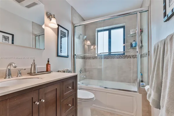 $1,250,000 | 7901 Southwest 133rd Street, Pinecrest, FL 33156