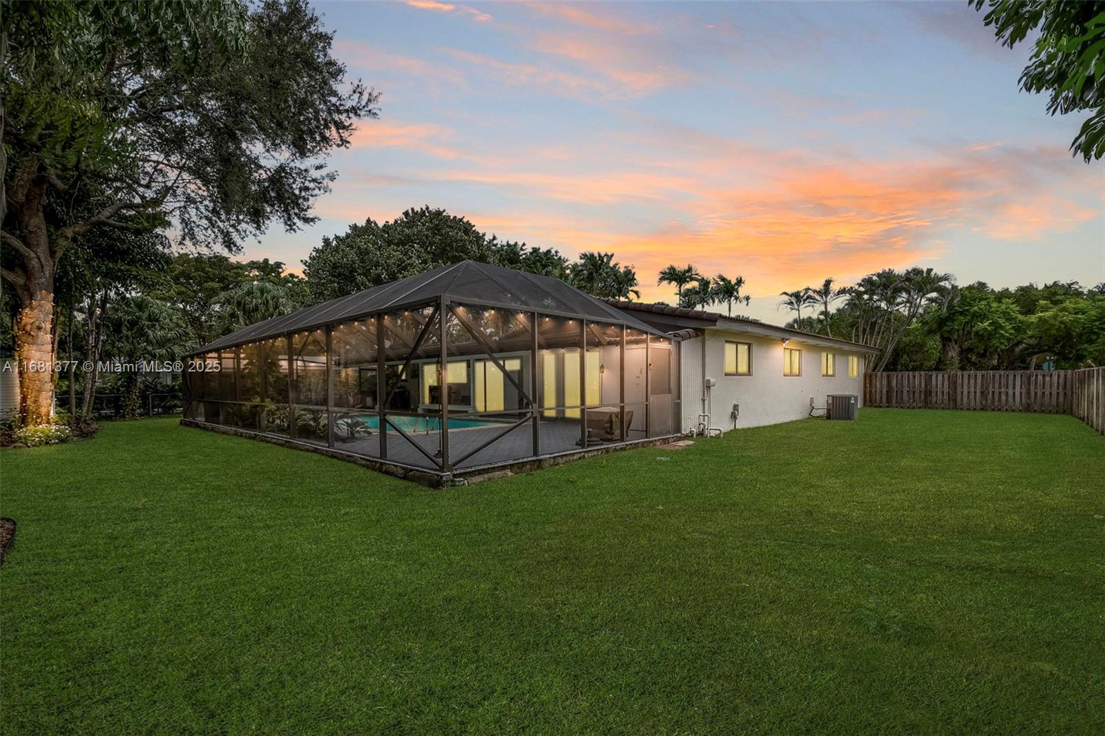 7901 Southwest 133rd Street Pinecrest, FL 33156 - Photo 24 of 27