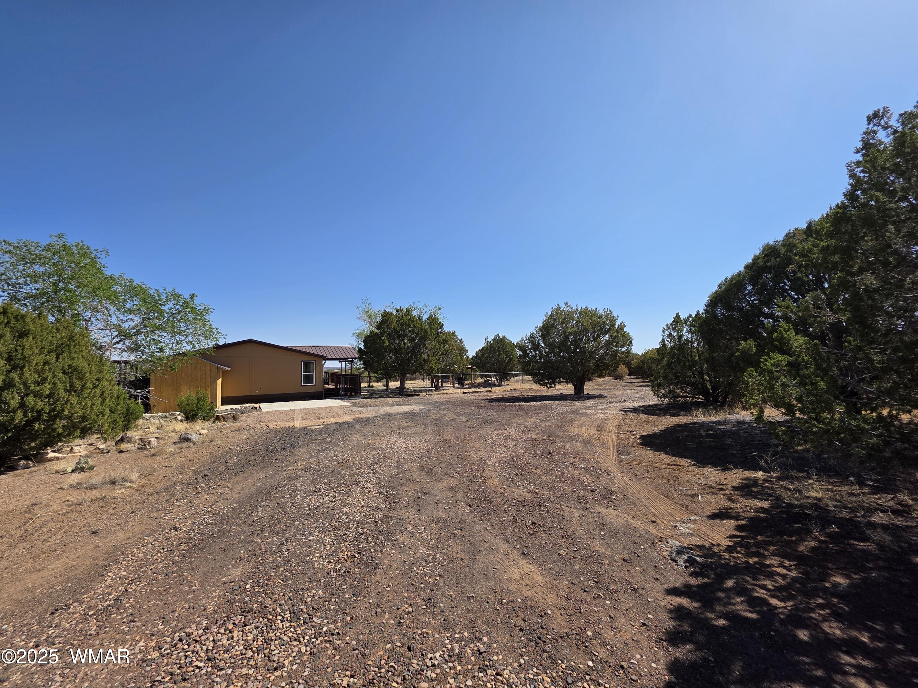 8028 Well Road Show Low, AZ 85901 - Photo 23 of 25