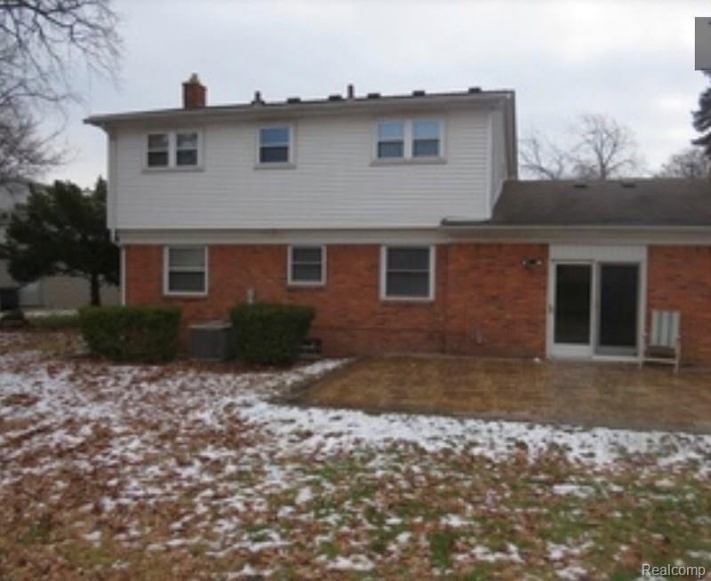 19181 Wedgewood Road Riverview, MI 48193 - Photo 21 of 22 006.JPG