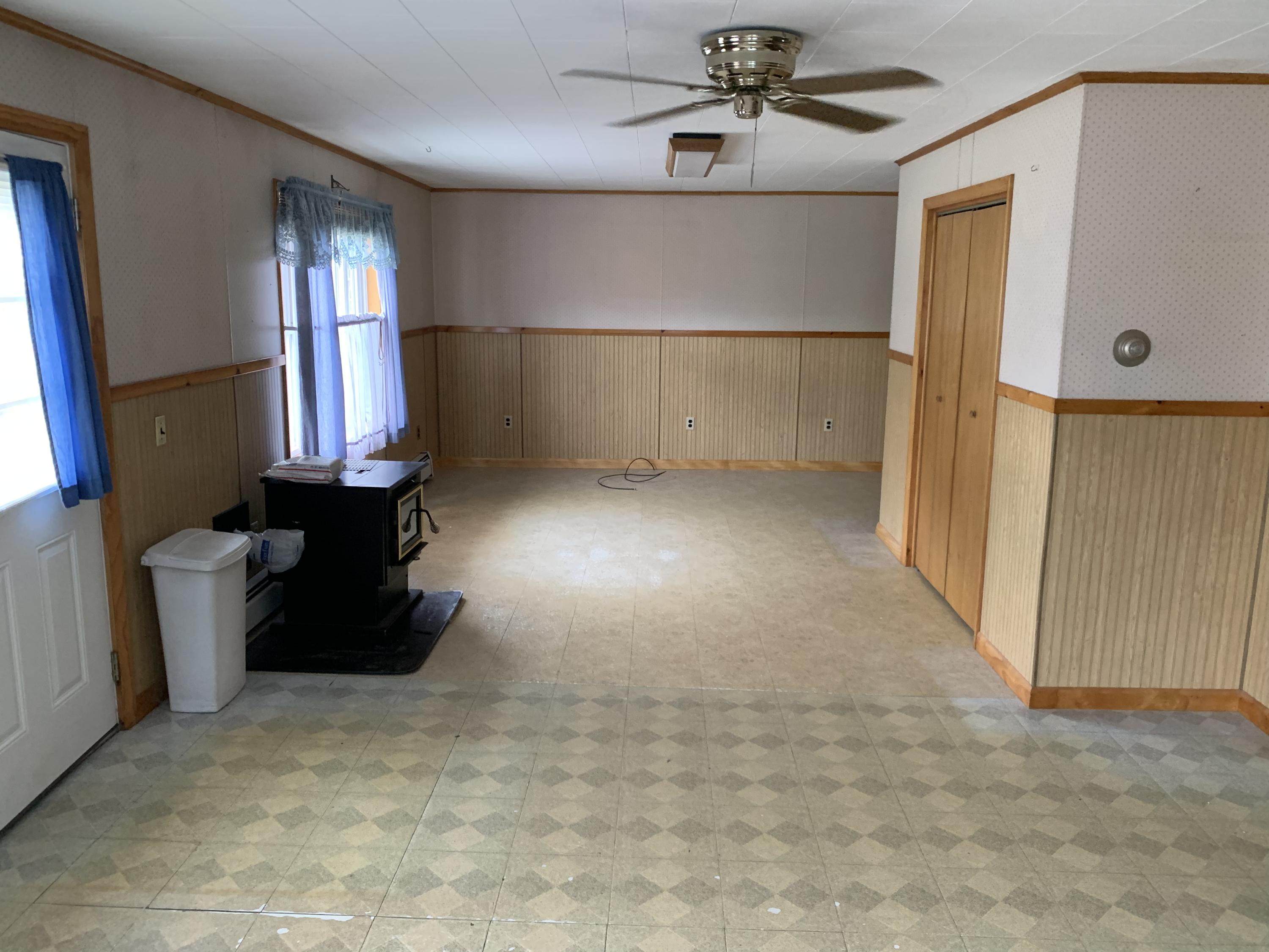 121 Congress Street Millinocket, ME 04462 - Photo 3 of 20 8DC26128-8695-46EF-BC14-CCA80380352B