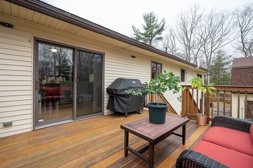 127 Douglas Road Webster, MA 01570 - Photo 34 of 42 Gallery Image 34