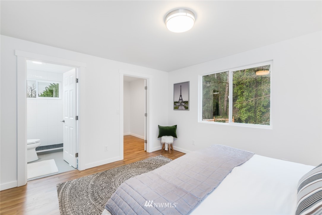 13516 Southeast 173rd Place Renton, WA 98058 - Photo 15 of 27 Gallery Image 15