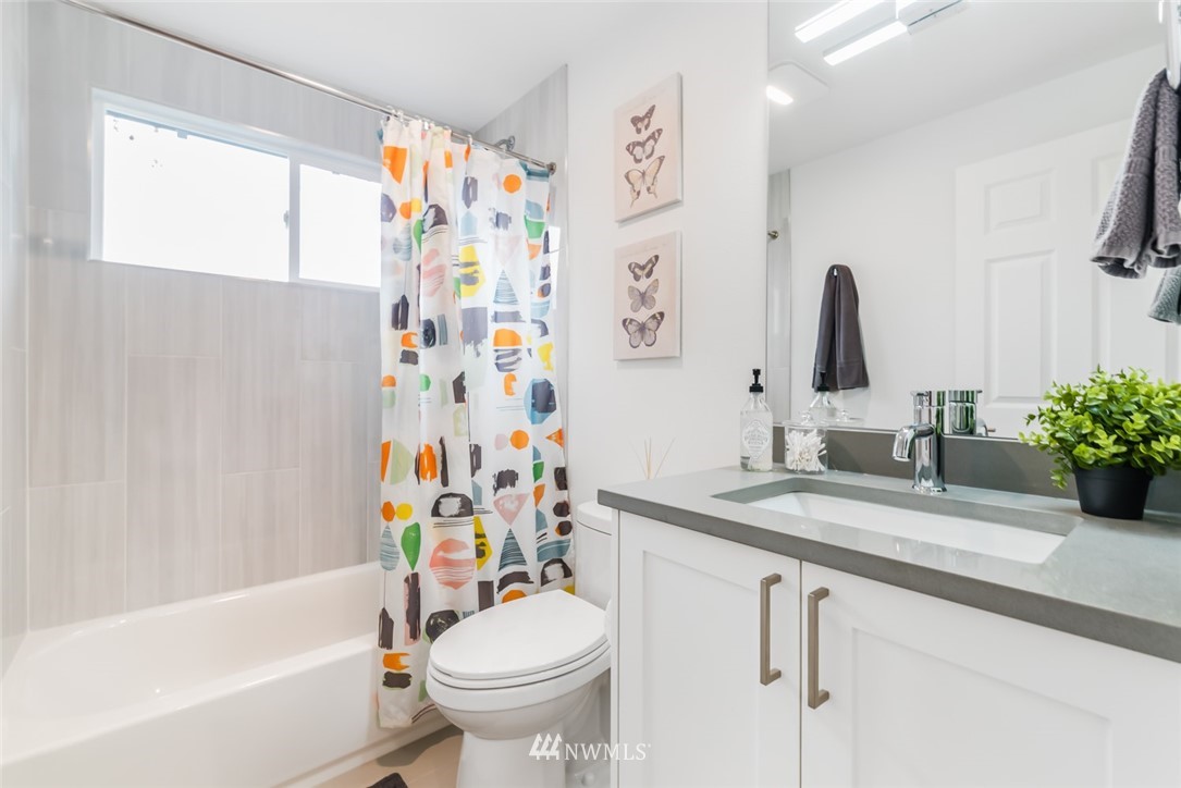 13516 Southeast 173rd Place Renton, WA 98058 - Photo 16 of 27 Gallery Image 16