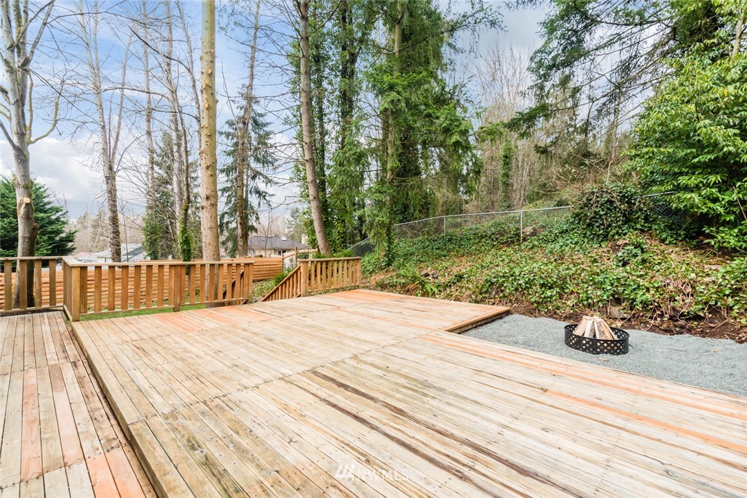 13516 Southeast 173rd Place Renton, WA 98058 - Photo 23 of 27 Gallery Image 23