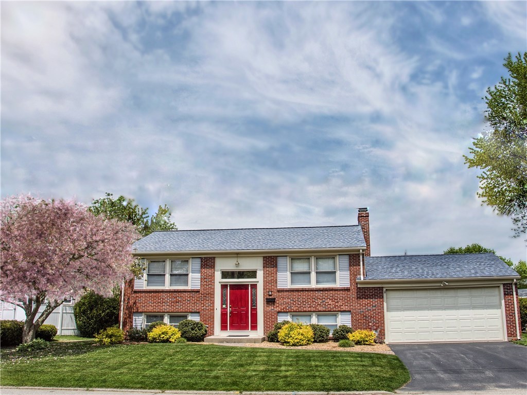6 Fenwick Road East Providence, RI 02915 - Photo 2 of 2
