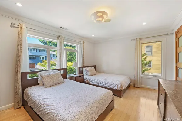 $12,500 | 2 Hudson Street, Hastings-on-Hudson, NY 10706