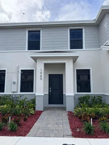$2,500 | 1549 Northeast 3rd Avenue, Florida City, FL 33034