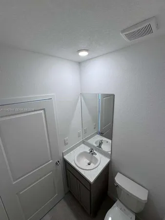 $2,500 | 1549 Northeast 3rd Avenue, Florida City, FL 33034