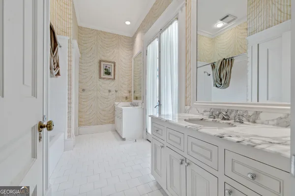 $2,400,000 | 617 Dixie Avenue, Madison, GA 30650