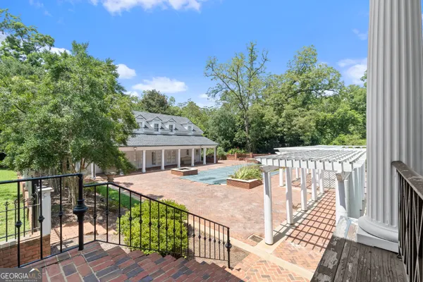 $2,400,000 | 617 Dixie Avenue, Madison, GA 30650