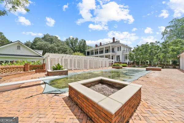 $2,400,000 | 617 Dixie Avenue, Madison, GA 30650