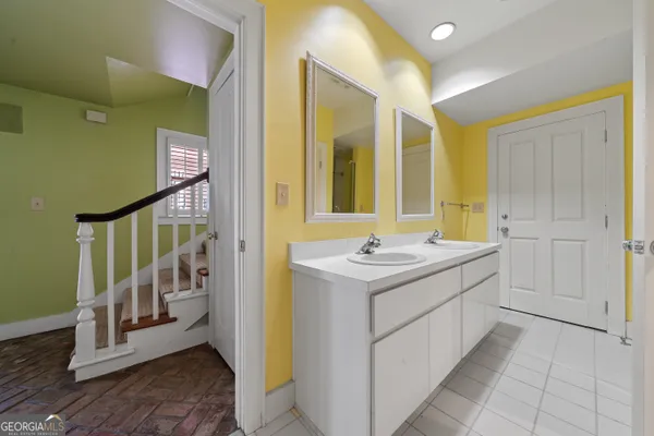 $2,400,000 | 617 Dixie Avenue, Madison, GA 30650