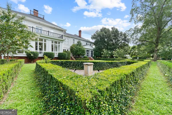 $2,400,000 | 617 Dixie Avenue, Madison, GA 30650