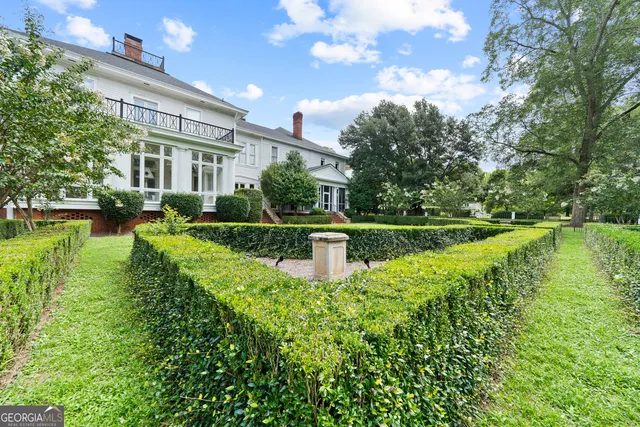 $2,400,000 | 617 Dixie Avenue, Madison, GA 30650