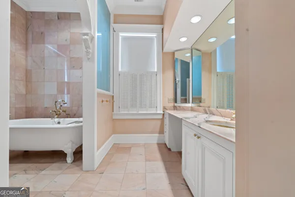 $2,400,000 | 617 Dixie Avenue, Madison, GA 30650