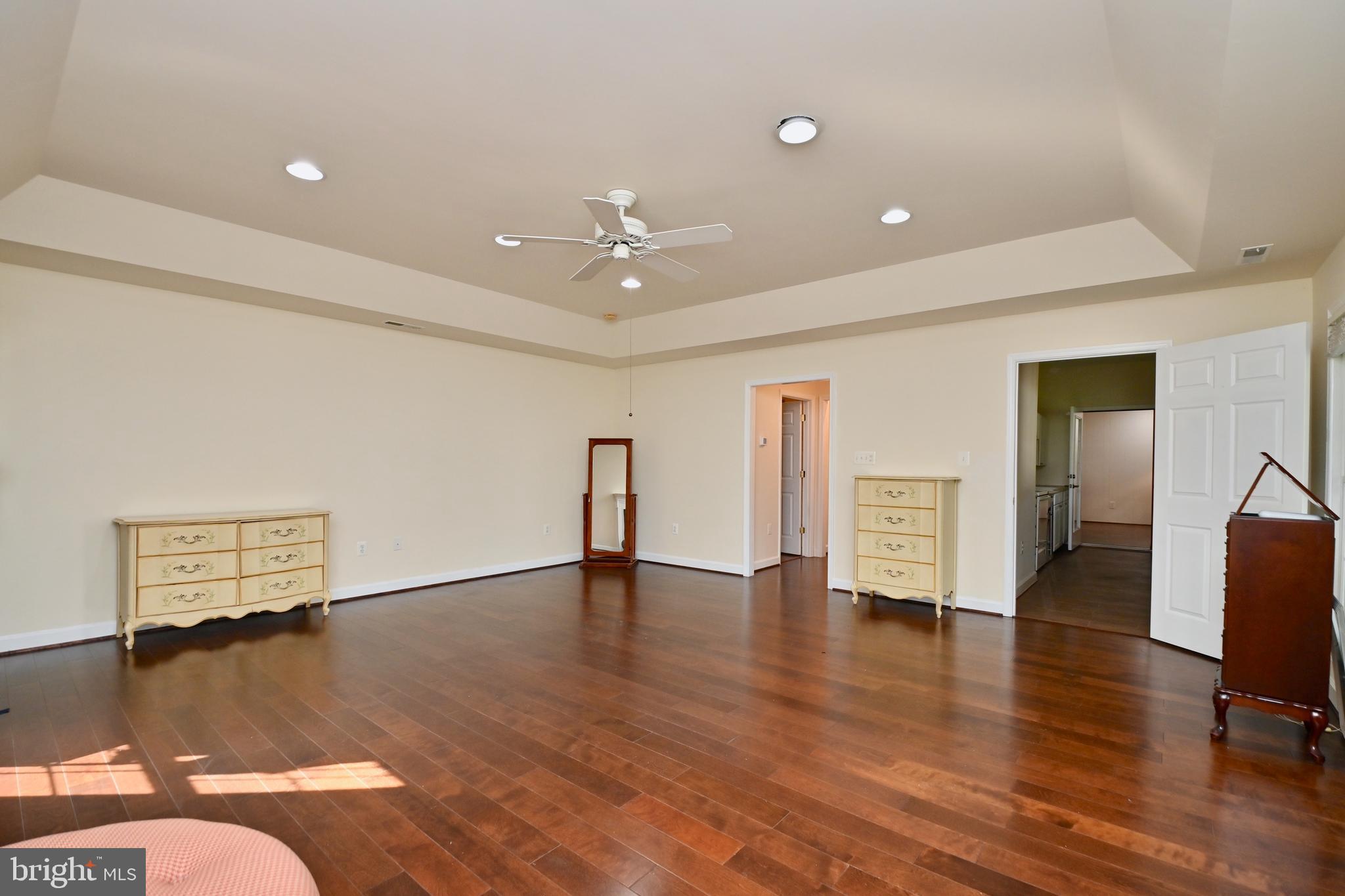 111 Hamilton Road Sterling, VA 20165 - Photo 26 of 56 Gallery Image 26