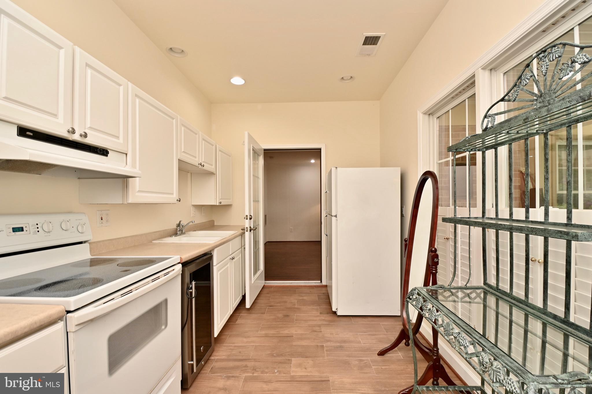 111 Hamilton Road Sterling, VA 20165 - Photo 28 of 56 Gallery Image 28