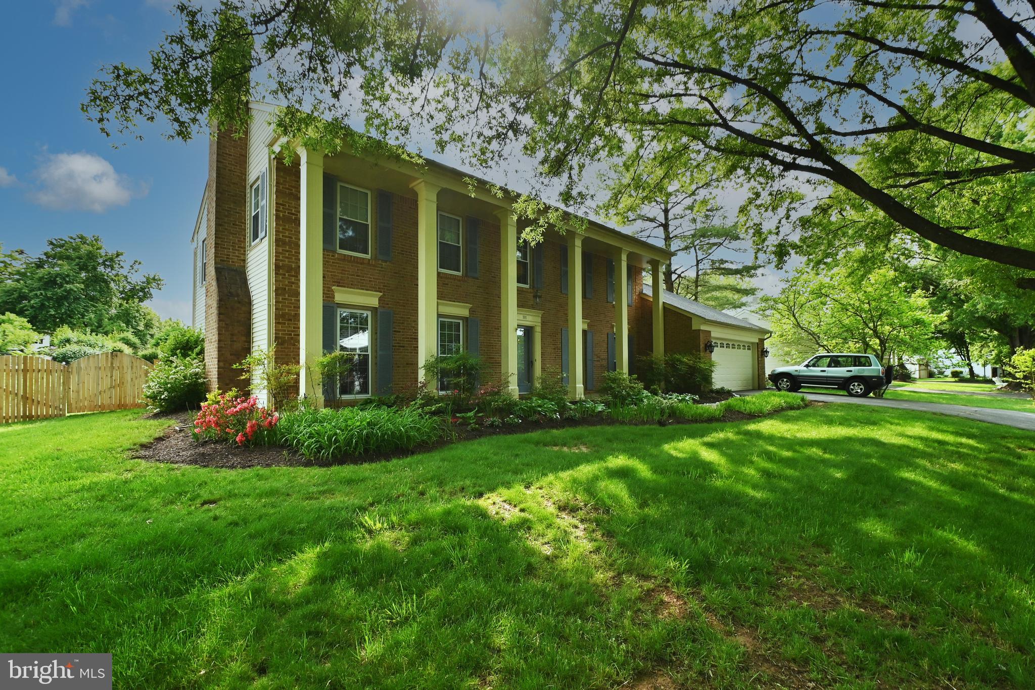 111 Hamilton Road Sterling, VA 20165 - Photo 3 of 56 Gallery Image 3