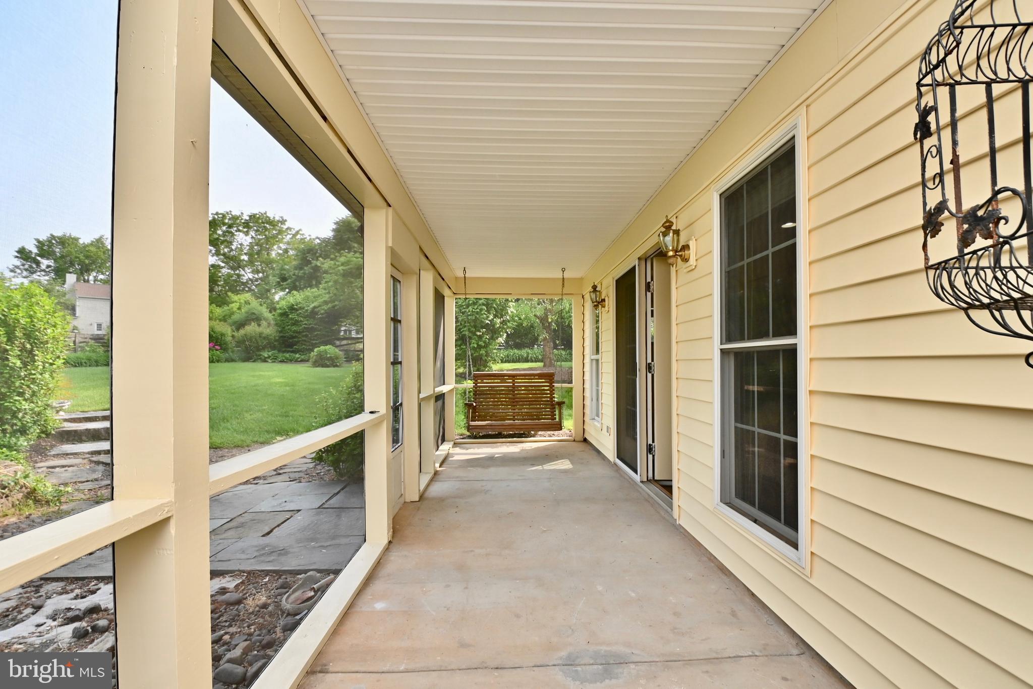 111 Hamilton Road Sterling, VA 20165 - Photo 32 of 56 Gallery Image 32
