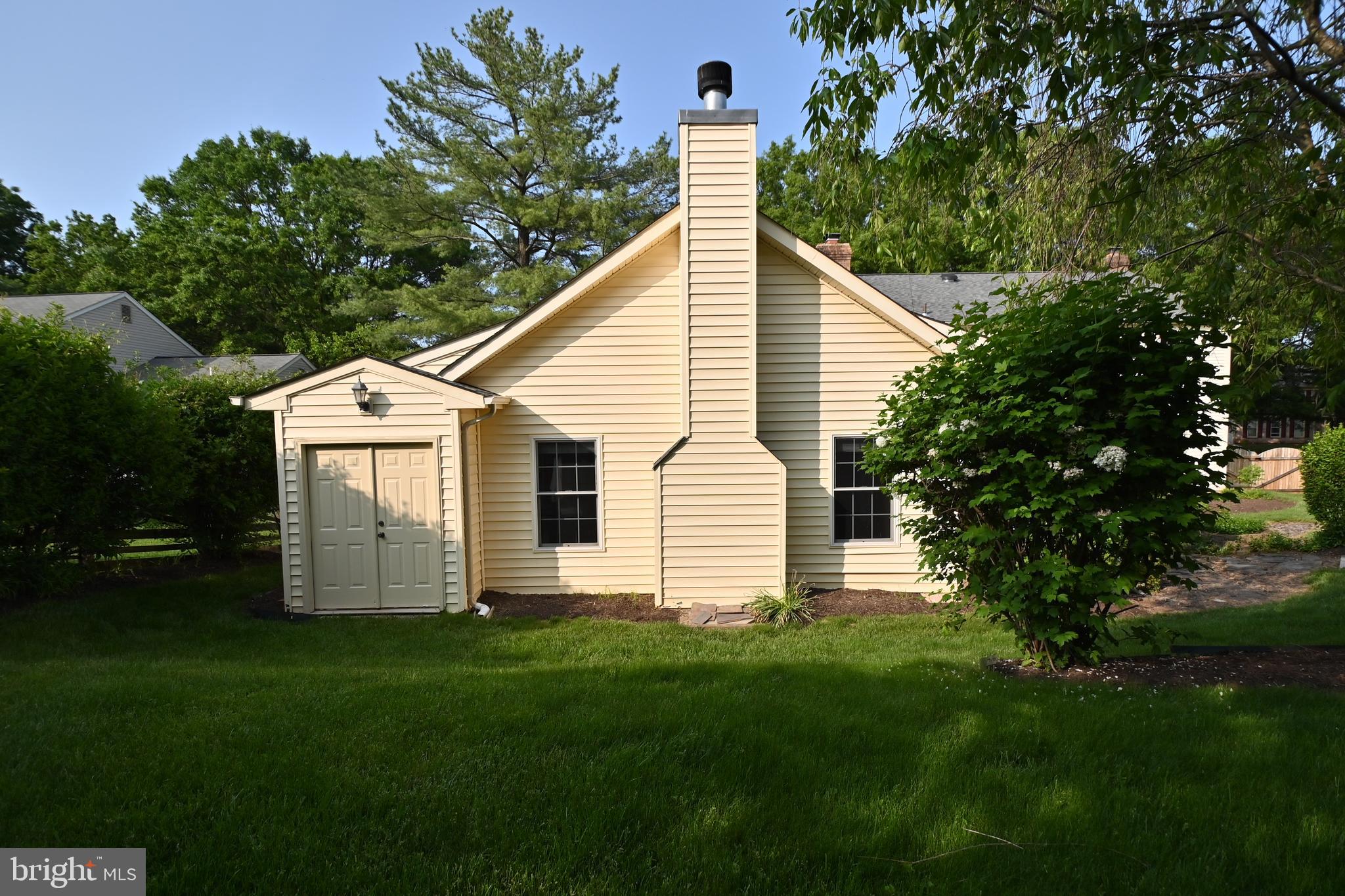 111 Hamilton Road Sterling, VA 20165 - Photo 52 of 56 Gallery Image 52