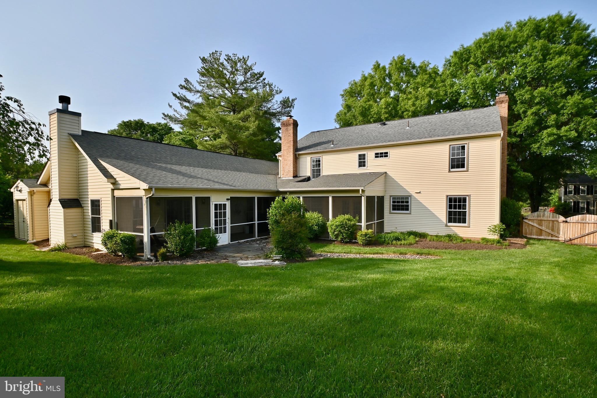 111 Hamilton Road Sterling, VA 20165 - Photo 53 of 56 Gallery Image 53