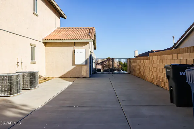 $725,000 | 40232 Lonsdale Court, Palmdale, CA 93551