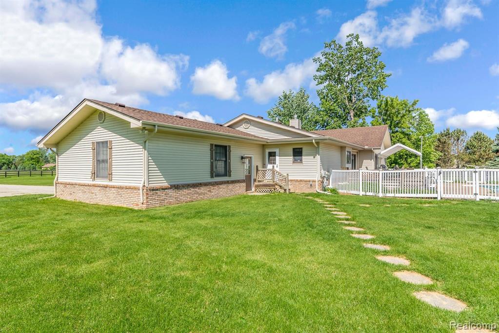 1491 West Sutton Road Metamora, MI 48455 - Photo 27 of 60