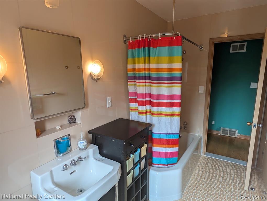 821 Pemberton Road Grosse Pointe, MI 48230 - Photo 51 of 68 Gallery Image 51