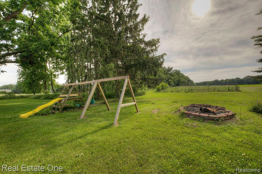 6017 Byron Road Howell, MI 48855 - Photo 25 of 94