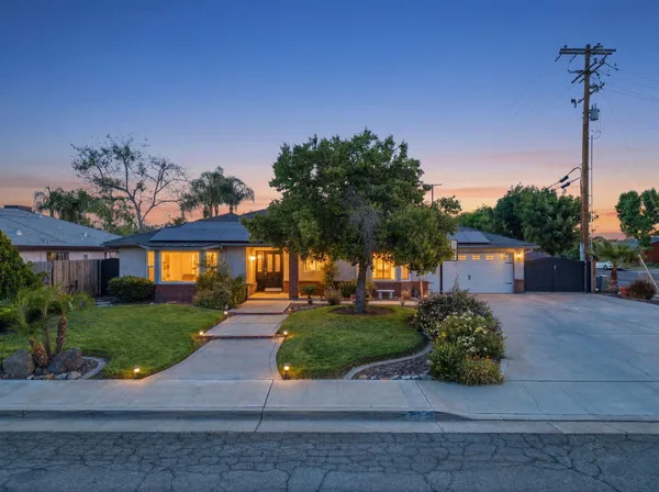 $509,000 | 100 West Adrian Way, Hanford, CA 93230