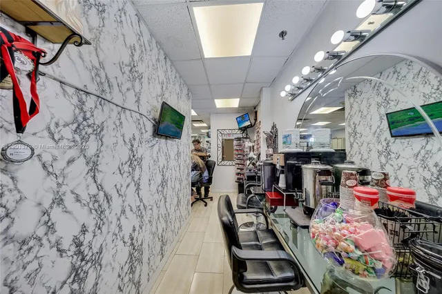 $6,000 | 2333 Brickell Avenue, Unit 1406, Miami, FL 33129