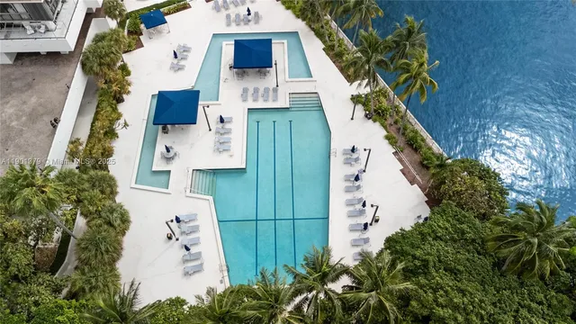 $6,000 | 2333 Brickell Avenue, Unit 1406, Miami, FL 33129