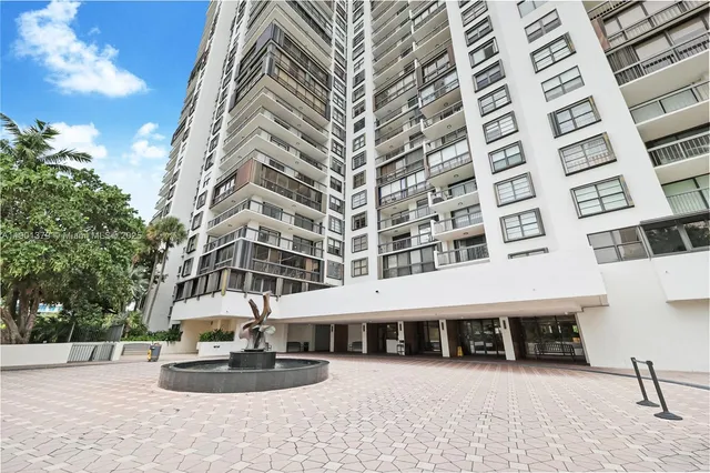 $6,000 | 2333 Brickell Avenue, Unit 1406, Miami, FL 33129