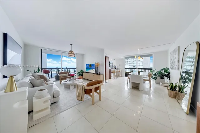 $6,000 | 2333 Brickell Avenue, Unit 1406, Miami, FL 33129