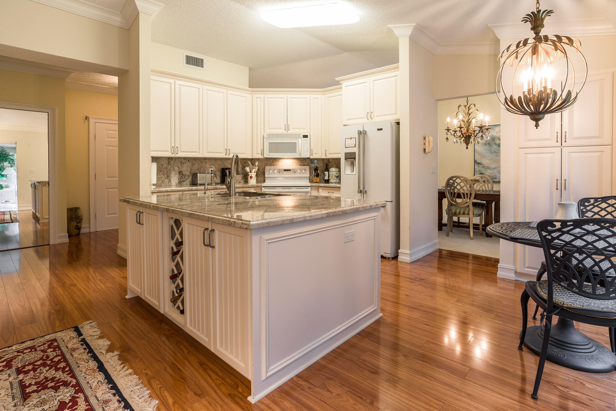 3910 Sabal Lakes Road Delray Beach, FL 33445 - Photo 13 of 37 KITCHEN