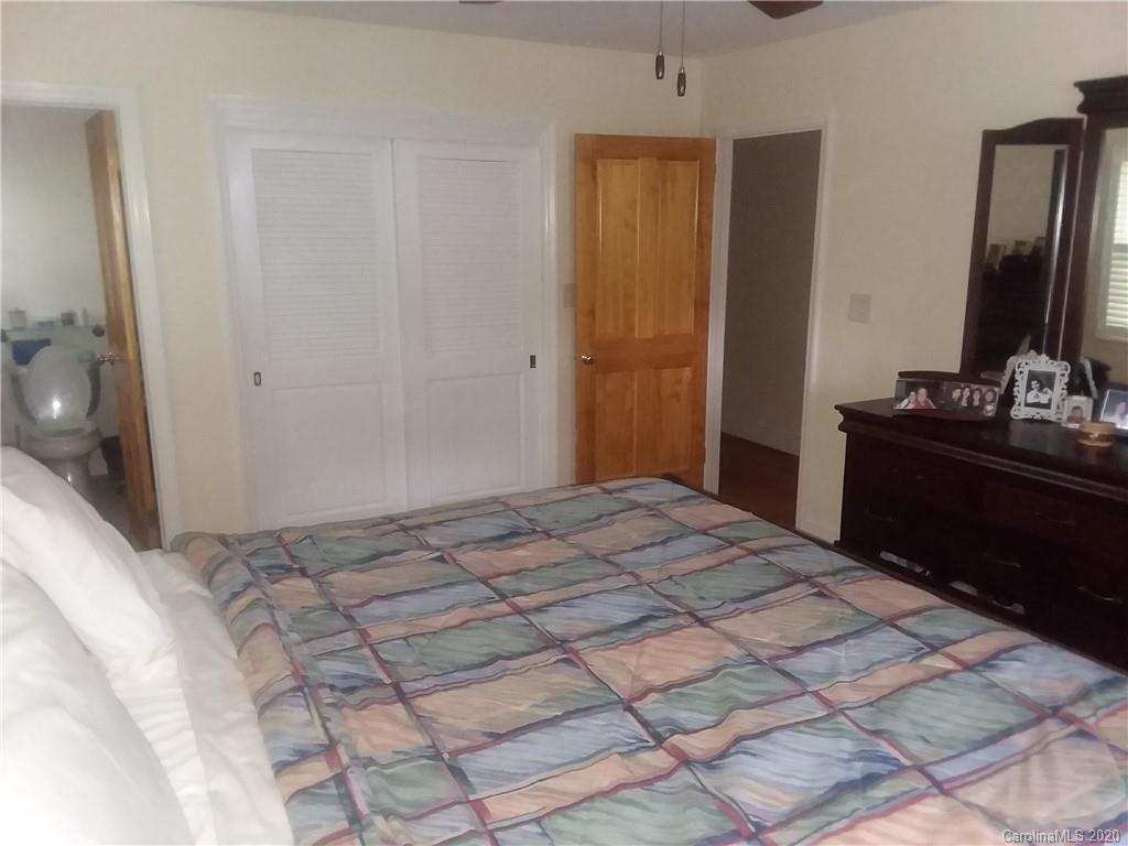 5443 Robinhood Road Charlotte, NC 28211 - Photo 16 of 23 Gallery Image 16