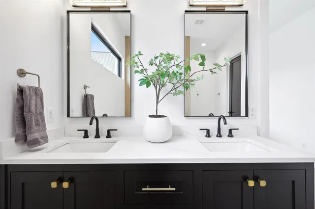 $2,350,000 | 1016 Bluff Creek Drive, Strawn, TX 76475