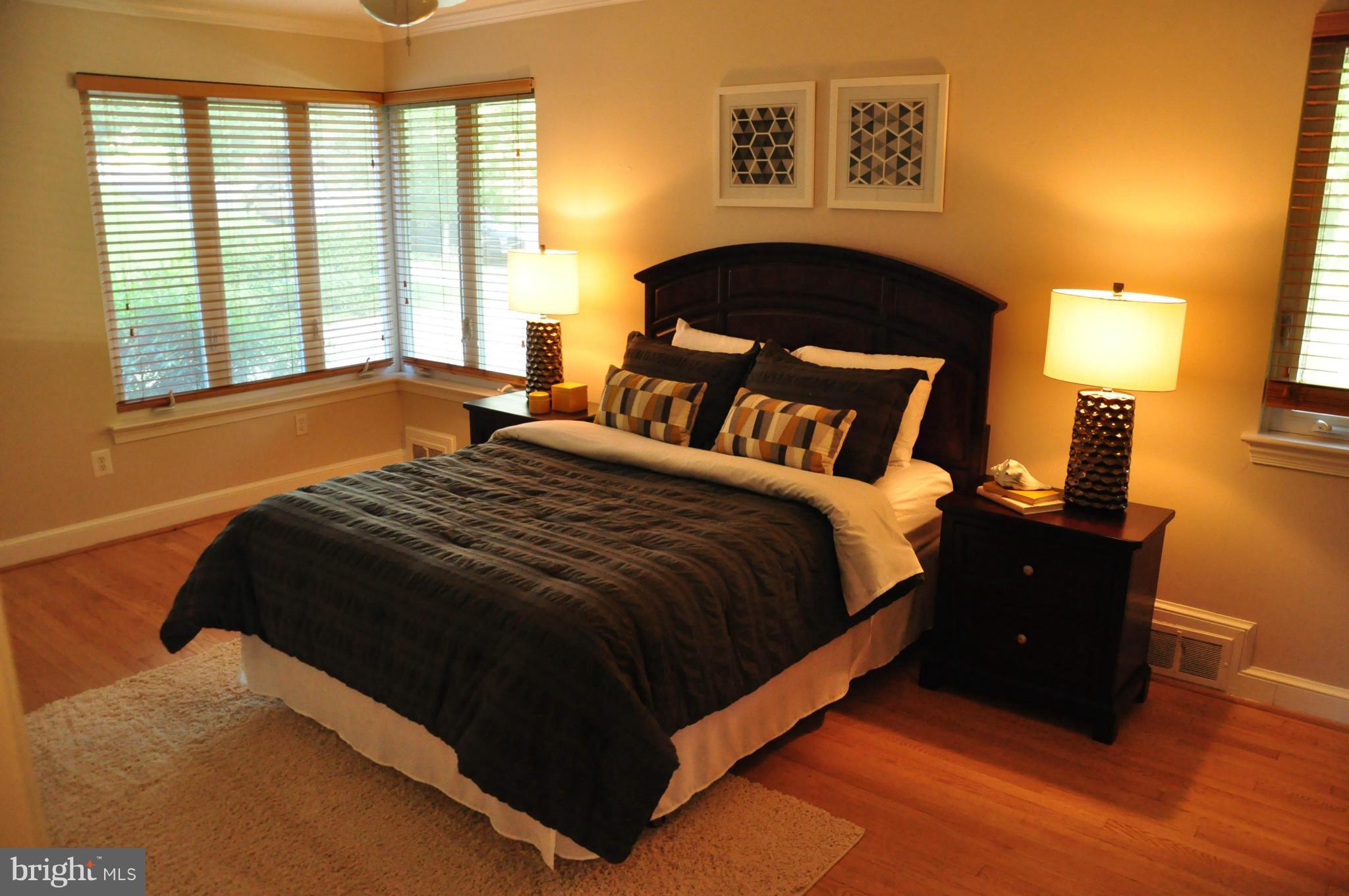 1407 Leegate Road Northwest Washington, DC 20012 - Photo 14 of 23 Bath (Master)