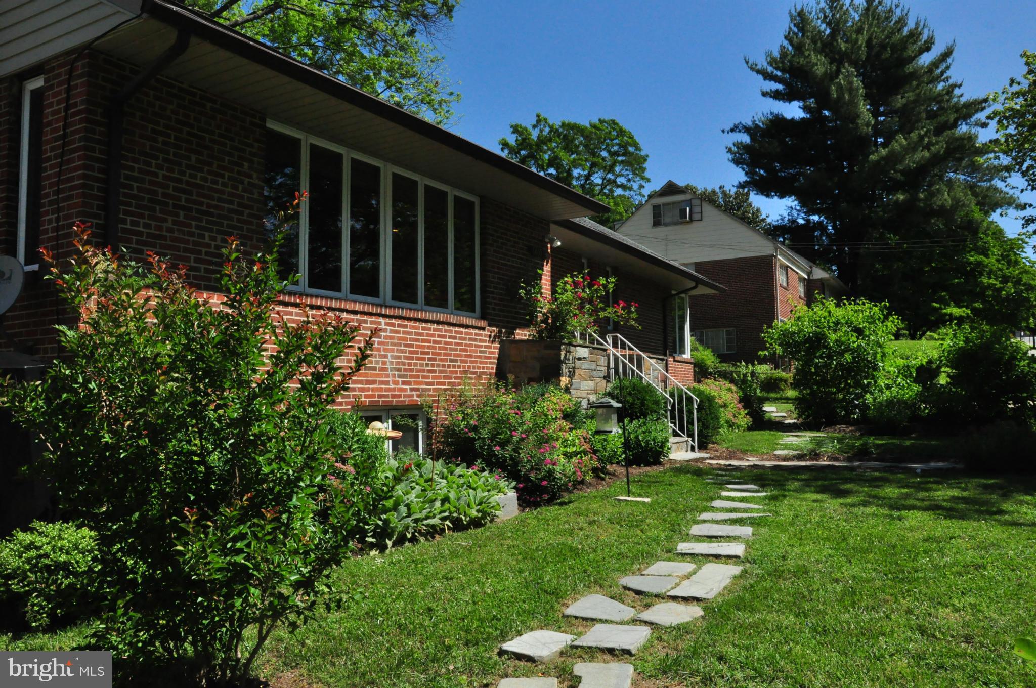 1407 Leegate Road Northwest Washington, DC 20012 - Photo 3 of 23 Exterior (General)