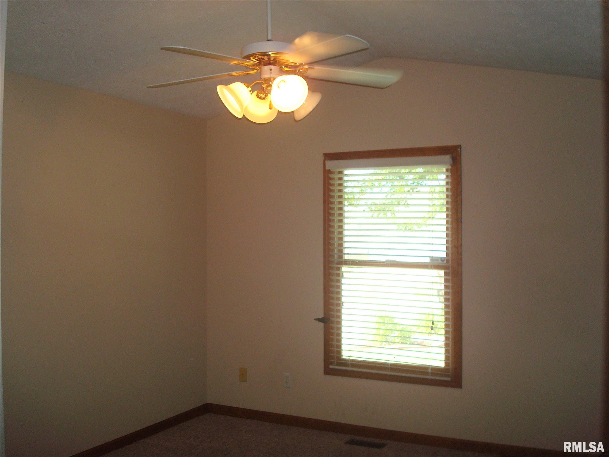 2008 Halifax Drive Springfield, IL 62703 - Photo 12 of 18