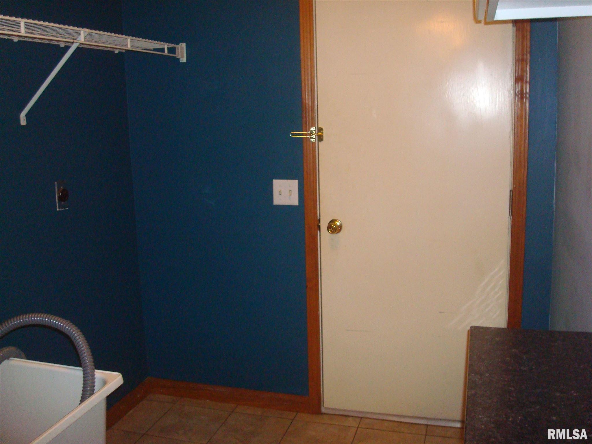 2008 Halifax Drive Springfield, IL 62703 - Photo 9 of 18